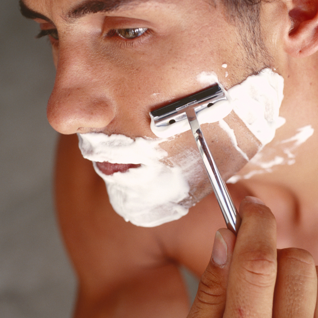 DeckOut Guide: The Smoothest Shave (Safety Shaver Edition)